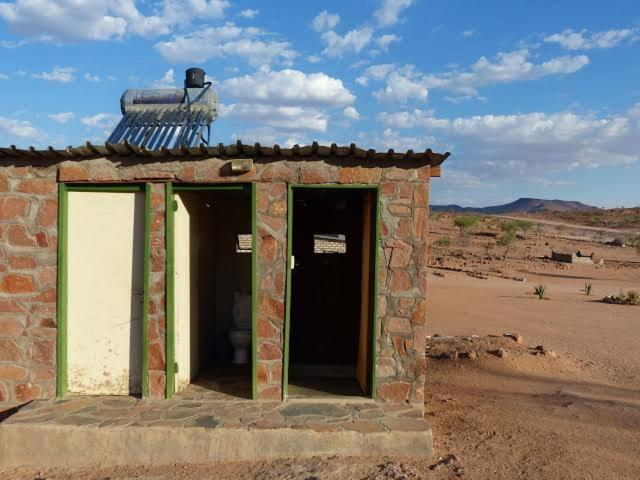 Ozohere Campsite And Himba Village Uis Exterior foto